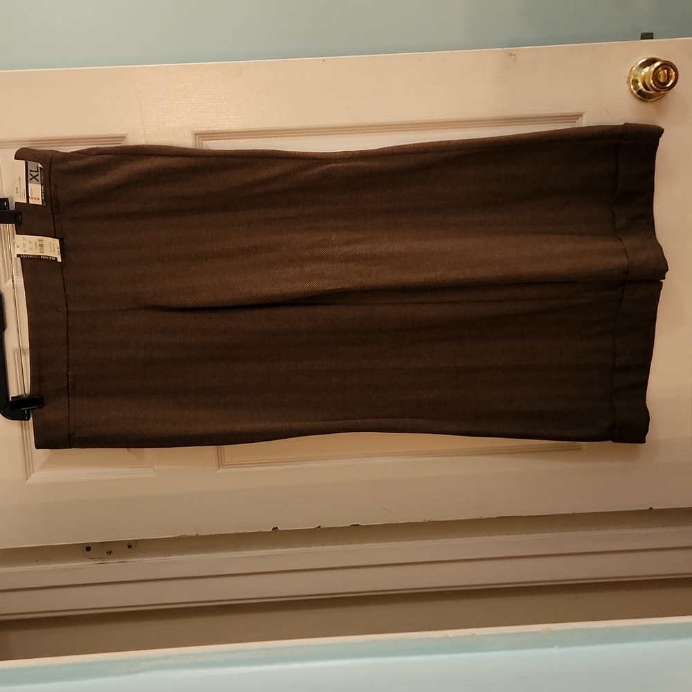 New York &Company brown wide leg with cuff  size Petite XL